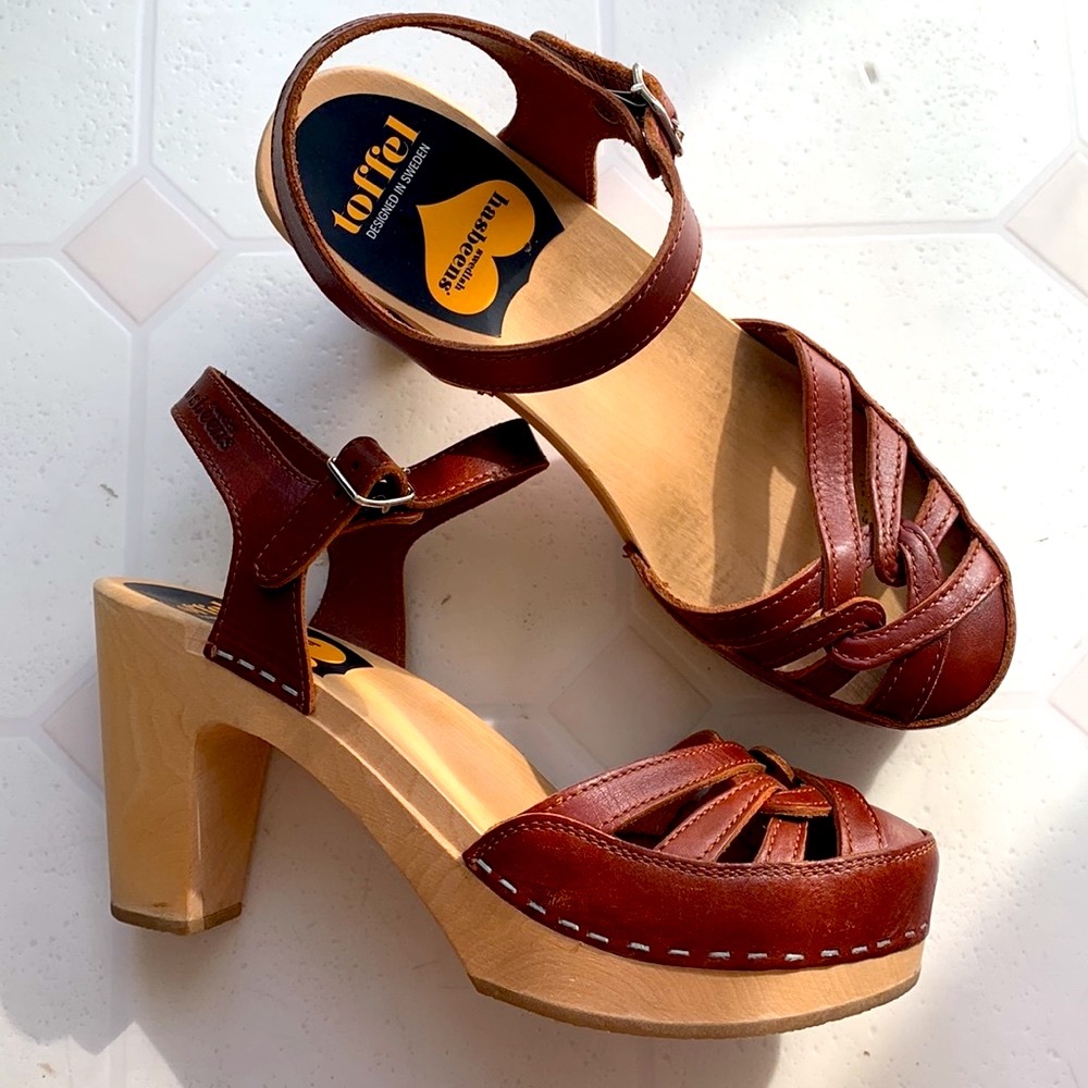 Swedish Hasbeens. Size 8-8.5